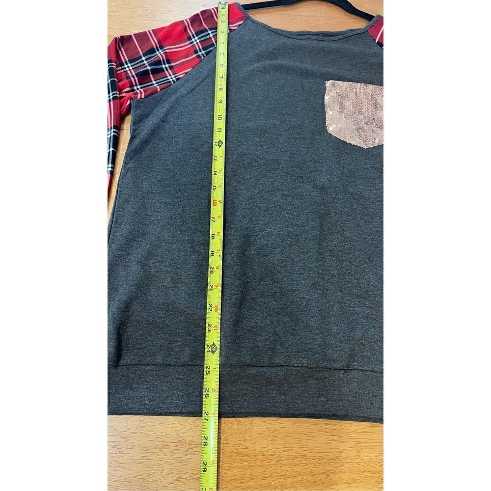 GRAY TOP WITH BUFFALO PLAID SLEEVES GOLD SEQUIN POCKET WOMENS SIZE XL CHRISTMAS - Picture 7 of 10